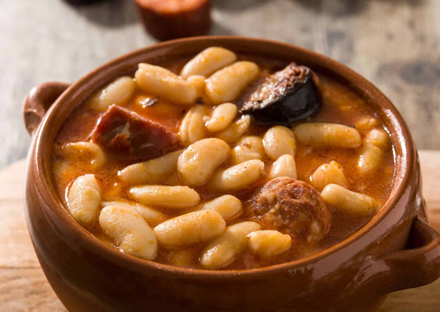 How To Make Spanish Judiones De la Granja White Beans (Recipe Guide)