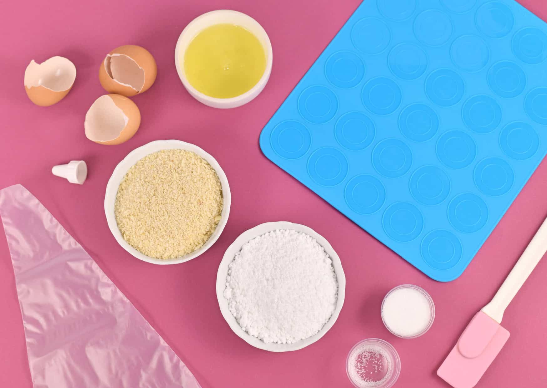 How To Make French Macaroons (Recipe Guide)