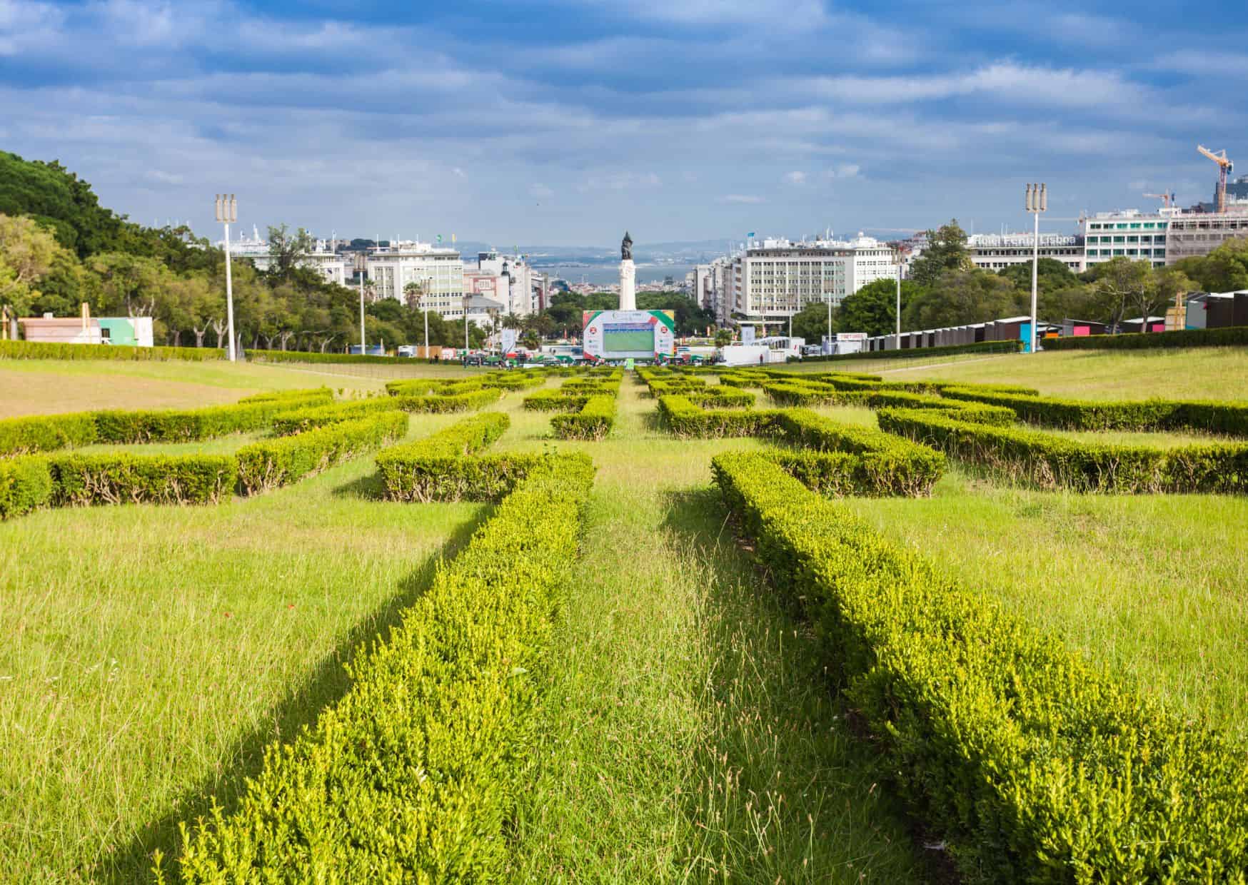 15 Things Not To Do In Lisbon (With Recommendations for Better Alternatives)