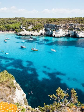 https://body-mind.report/2024/03/05/azores-vs-canary-islands/, 8 European Cities Asking For fees In 2025, 10 Common Mistakes to Avoid in the Balearic Islands and How to Avoid Them