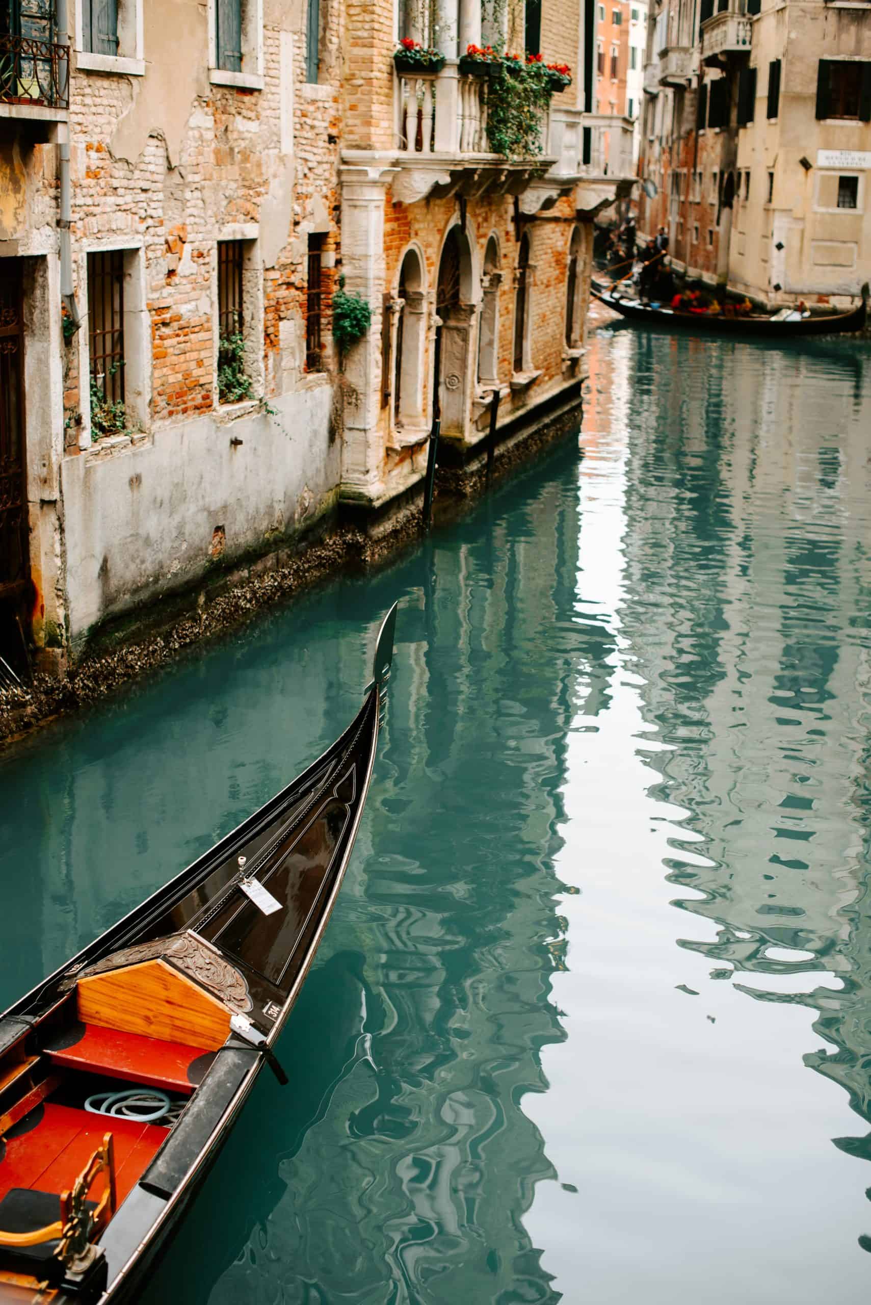 living in venice on a 2000 budget scaled
