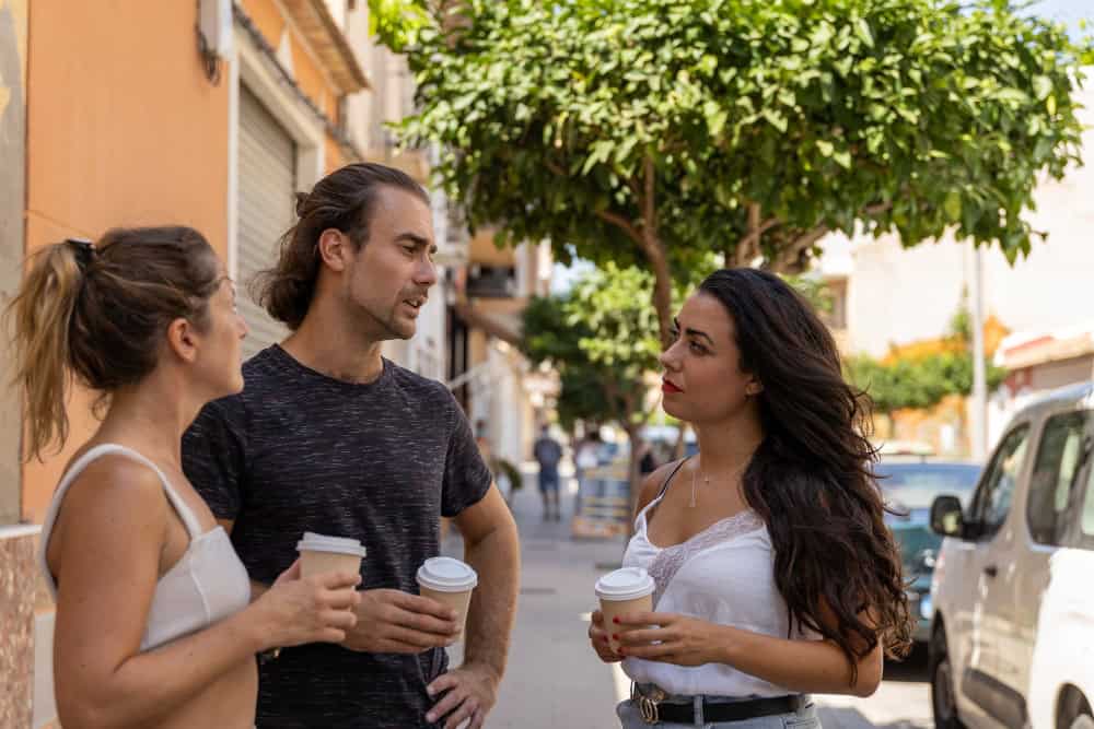 Avoid These 10 Common American Tourist Behaviors in the Mediterranean