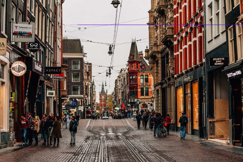 13 Normal European Things That Terrify Americans 2