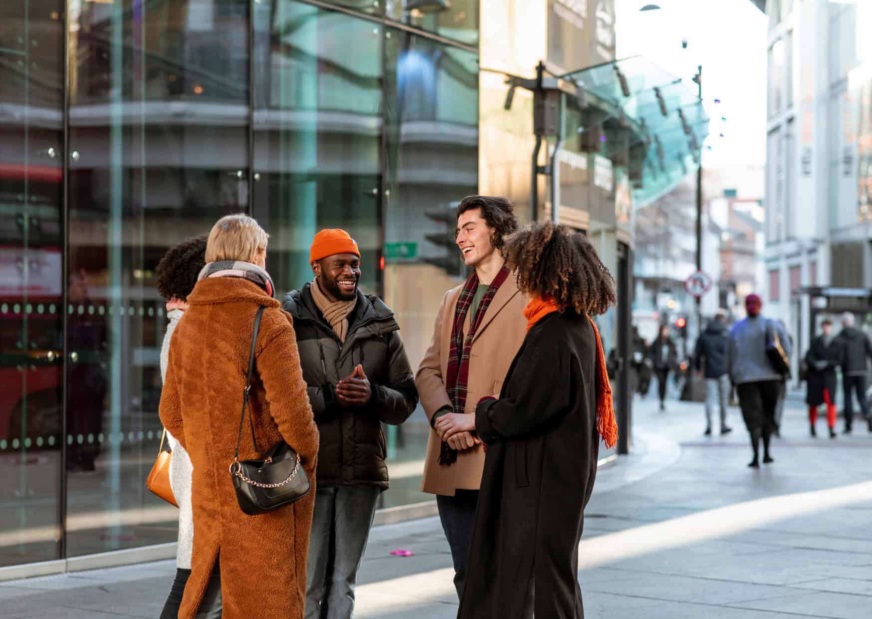 12 British Social Rules That Completely Baffle Americans