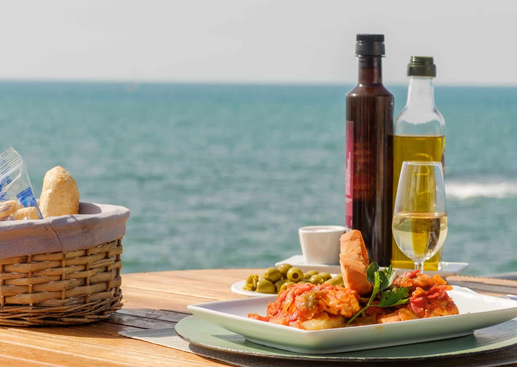 Why Mediterranean People Eat So Healthy & Which Foods They Rarely Eat