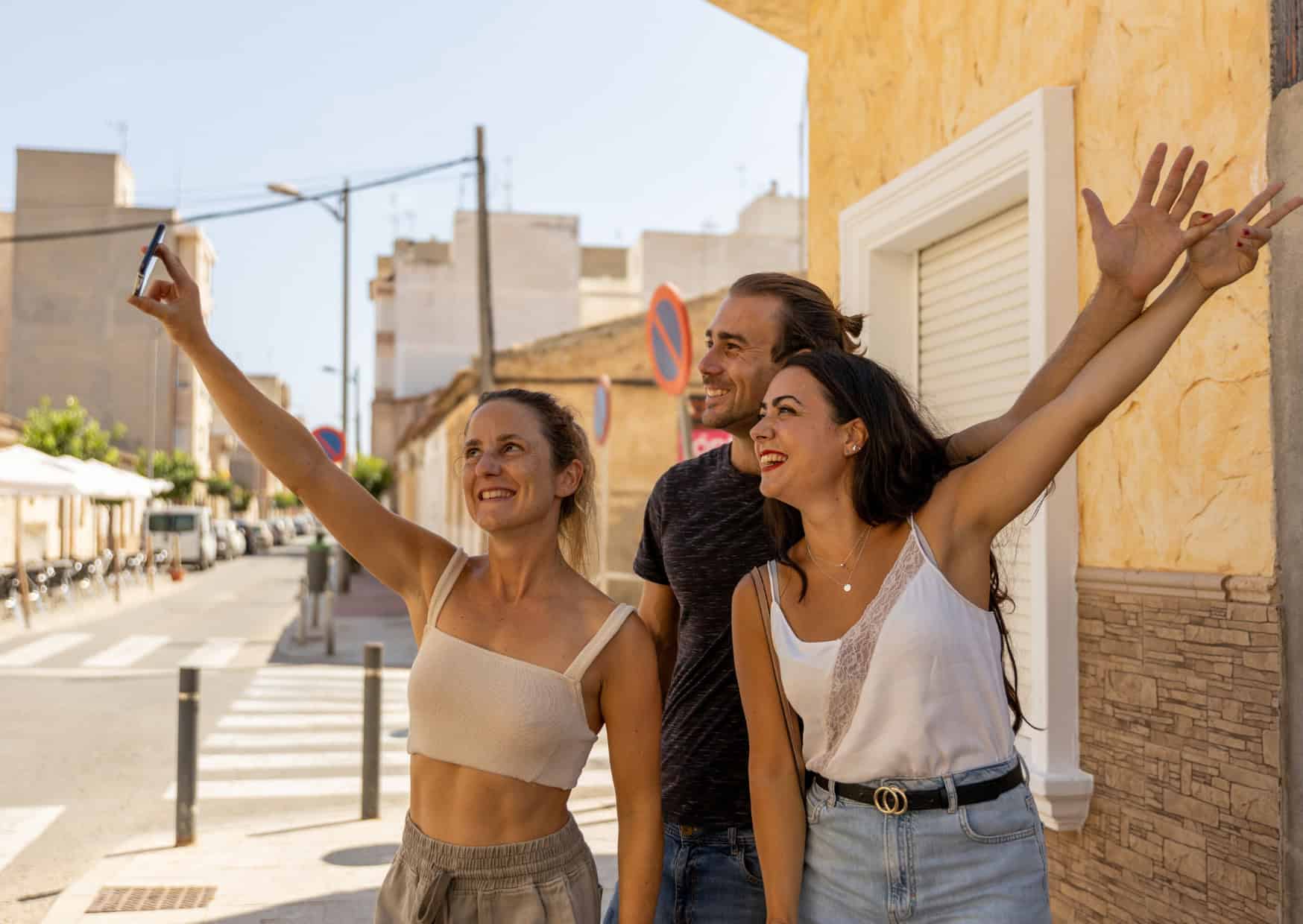 The Real Reason Europeans Dont Small Talk With Strangers 8