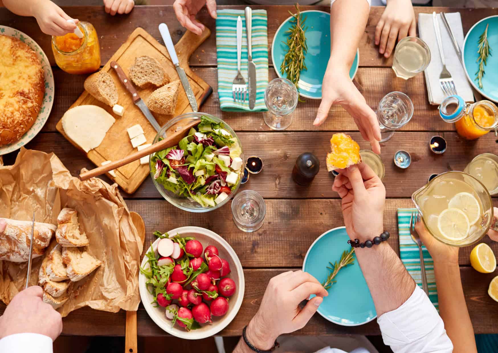 Why Mediterranean People Never Drink Water With Meals 4