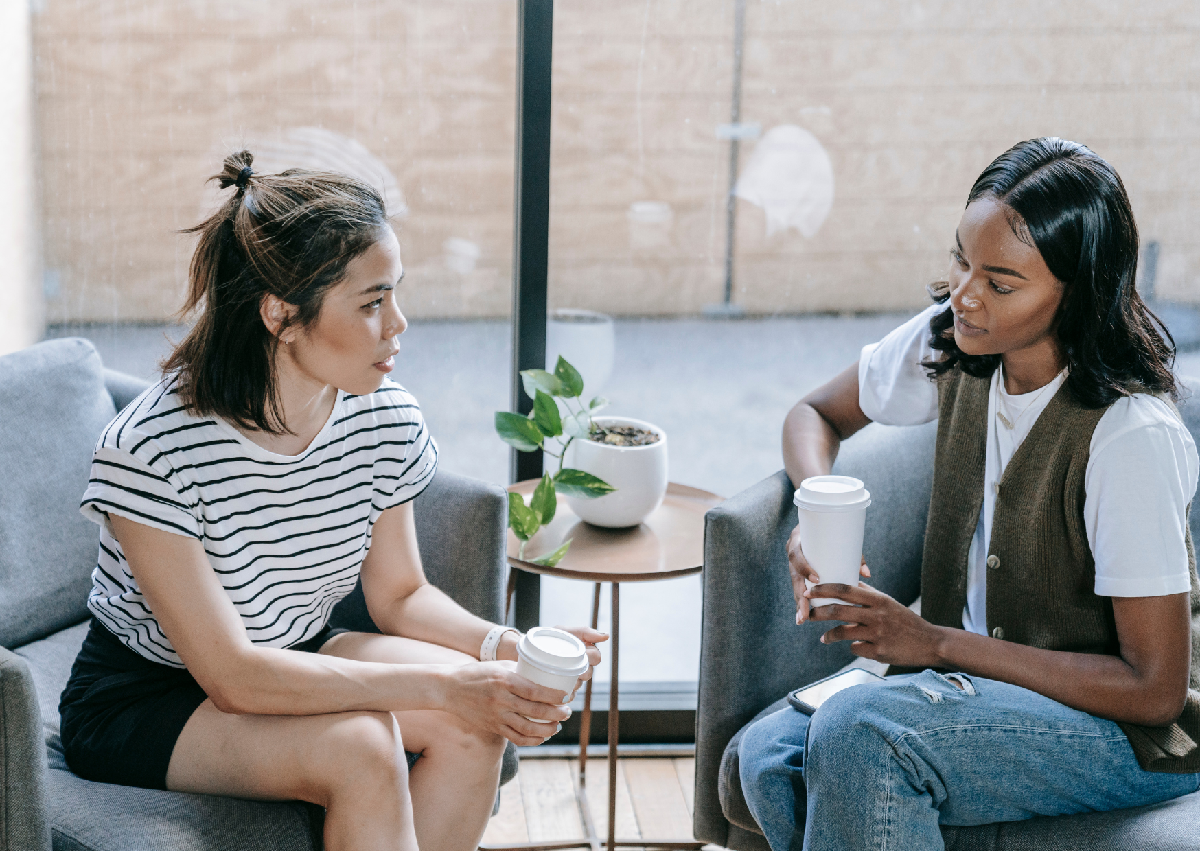 Personal Questions Americans Ask That Spanish People Find Deeply Invasive 6 1