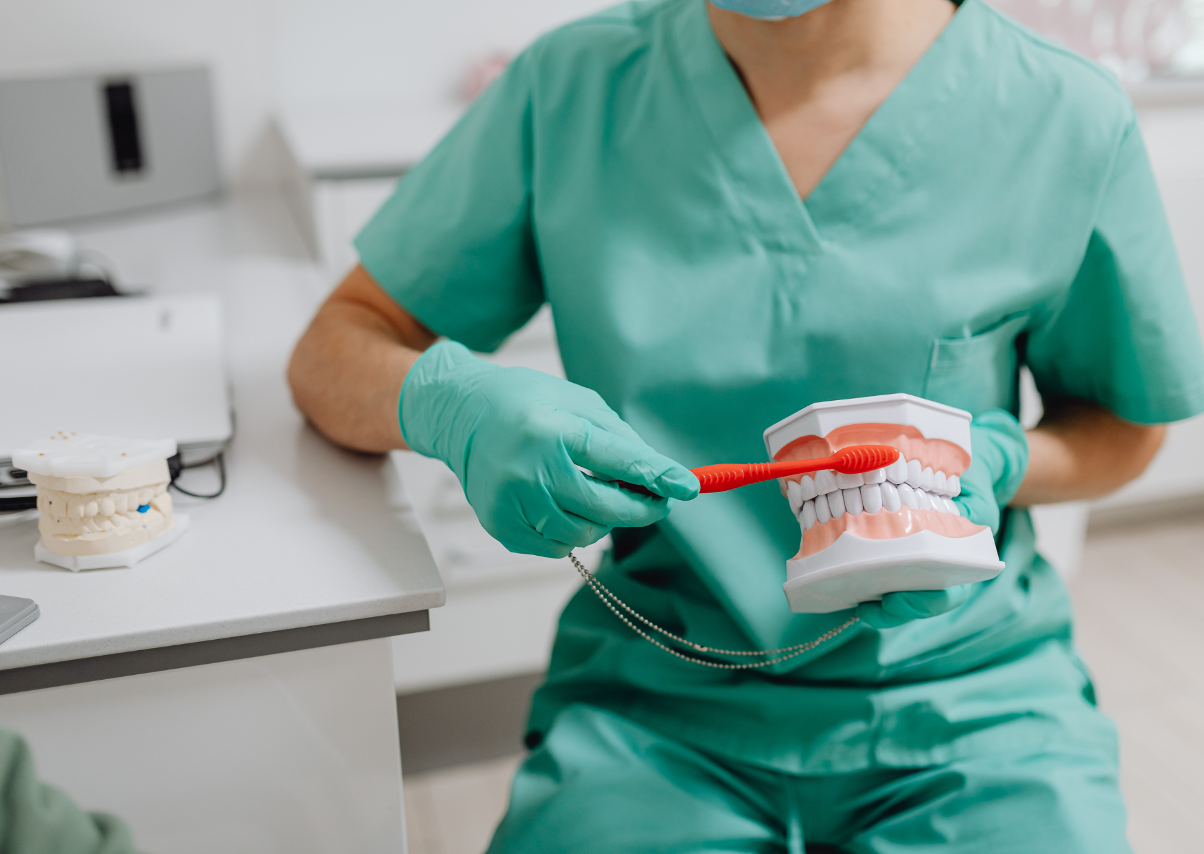 Toothpaste Ingredient Europeans Avoid 6