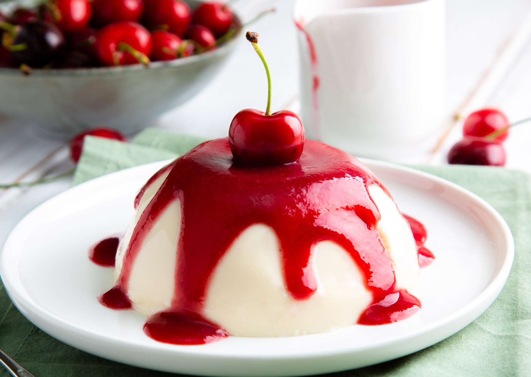 Italian Panna Cotta vs American Pudding: What’s the Difference? Why Italian Panna Cotta Hits Different Than American Pudding 6 Italian Panna Cotta Gelatin