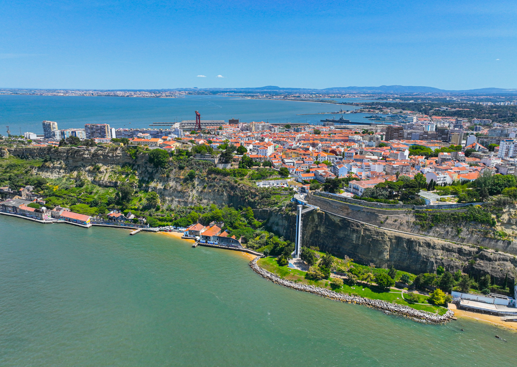 Almada Portugal 2