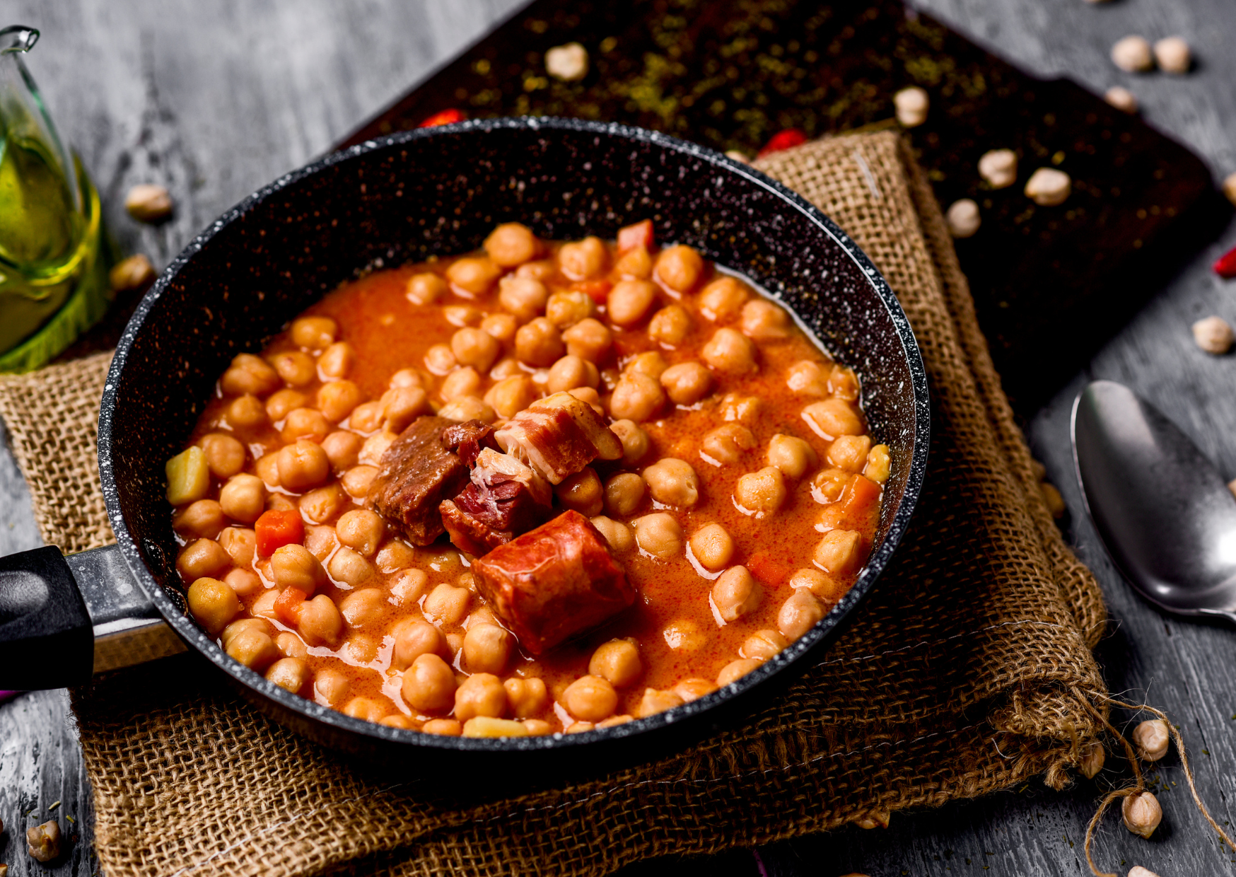 Forget Tapas: Real Spanish Cooking Starts With These 15 Dishes Nobody Puts on Menus 6 food Spanish Chicpeas